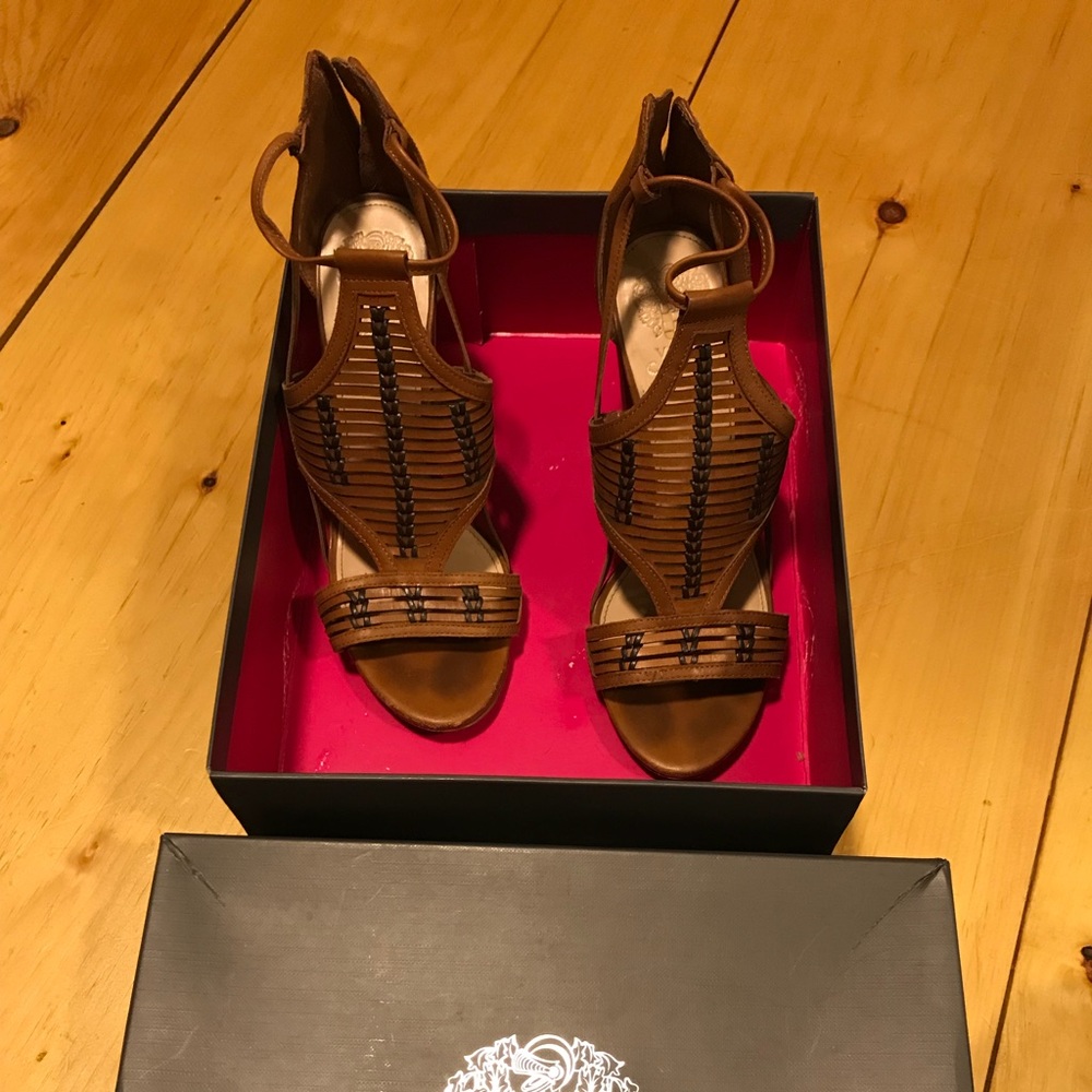 Vince Camuto Summer Sandal Size 9